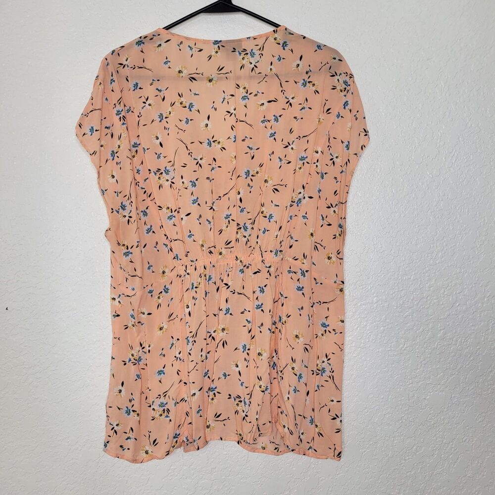 Torrid Size L Peach Floral Fit & Flare Challis Button Front Short Sleeve Blouse - Picture 4 of 10